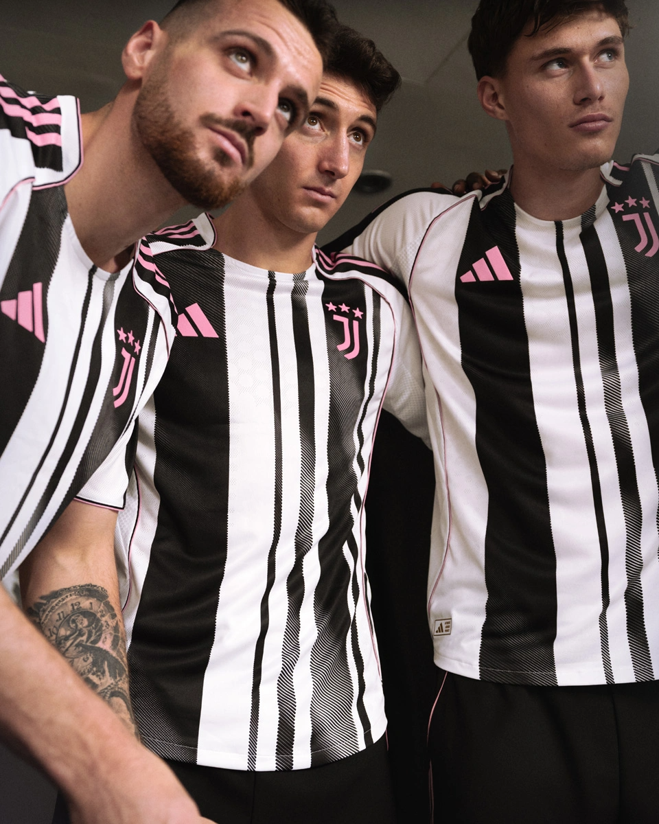 Juventus 2025-26 home jersey